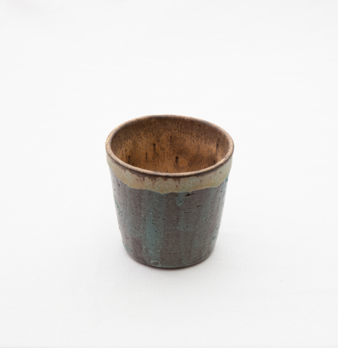 Keramik Kaffeetasse im AtelierMON